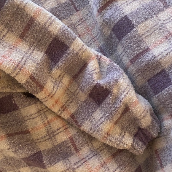 Universal Threads Oversized Plaid Jacket - Picture 5 of 5